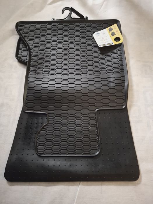 Коврики BMW Килимки БМВ в салон Польща E90 E91 E60 E61 F10 F11 G30 G31