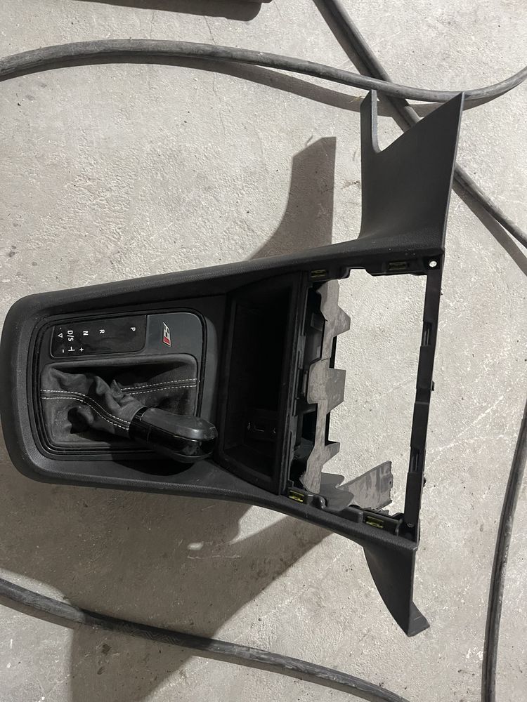 Consola seat leon 5f cupra