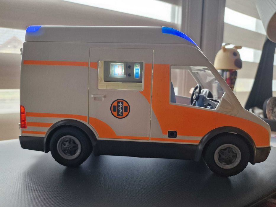 PLAYMOBIL karetka pogotowia 70049
