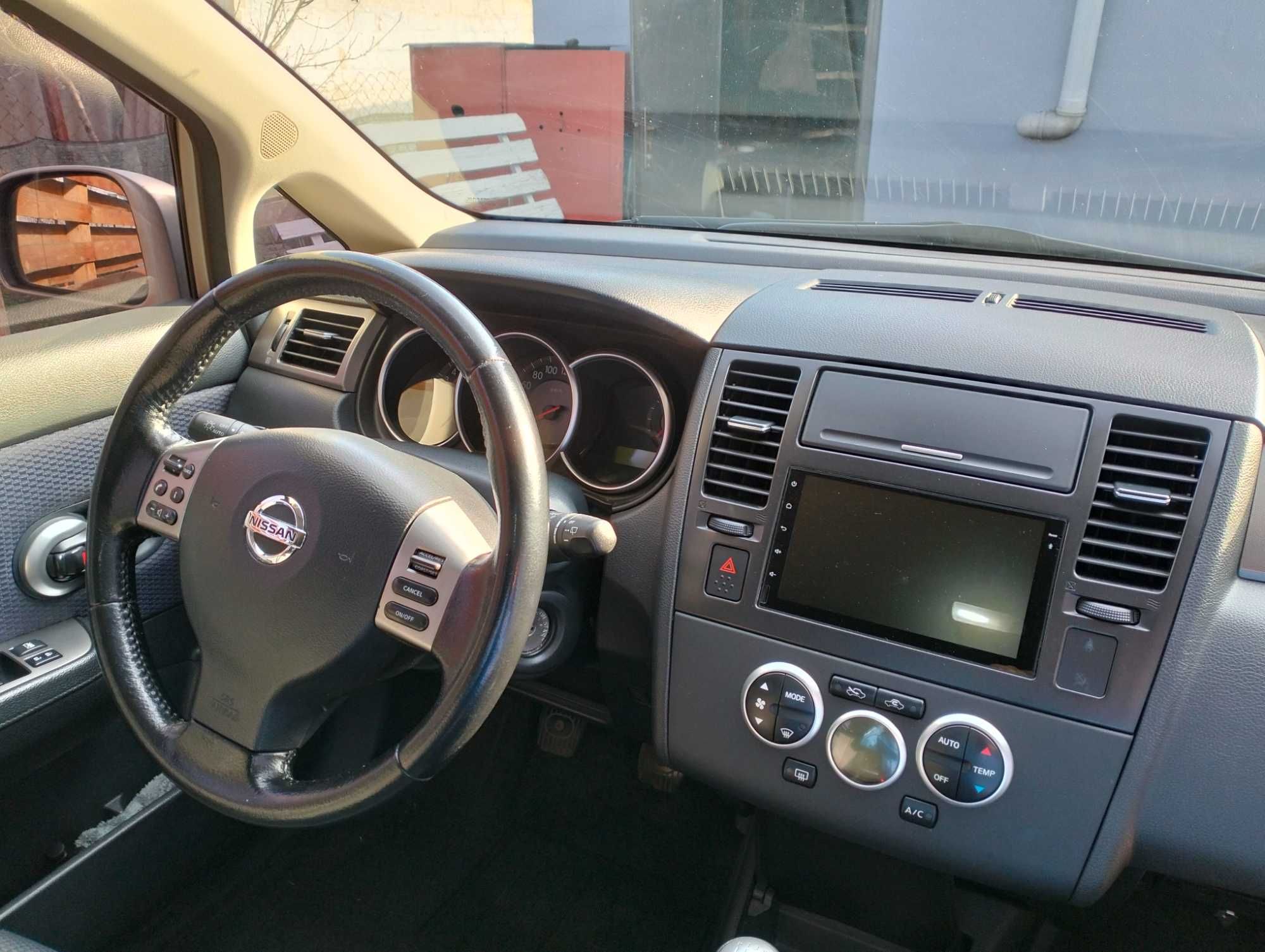 Продам Nissan Tiida 1.8