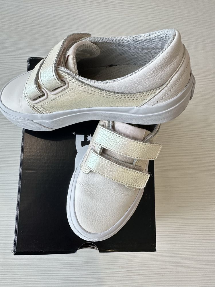 Кроссовки кеды на девочку Nike p. 28