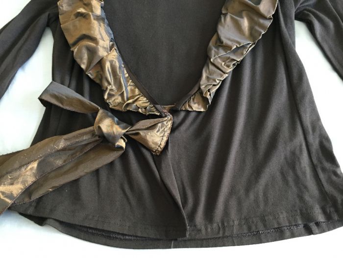 Blusa castanho e dourado -Nova