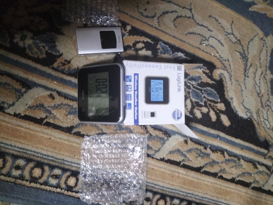 Метеостанція, градусник,