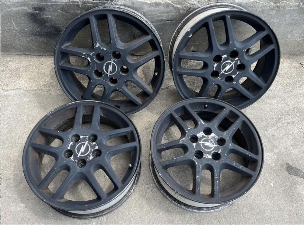 Jantes Especiais Opel Vectra R16 5x110