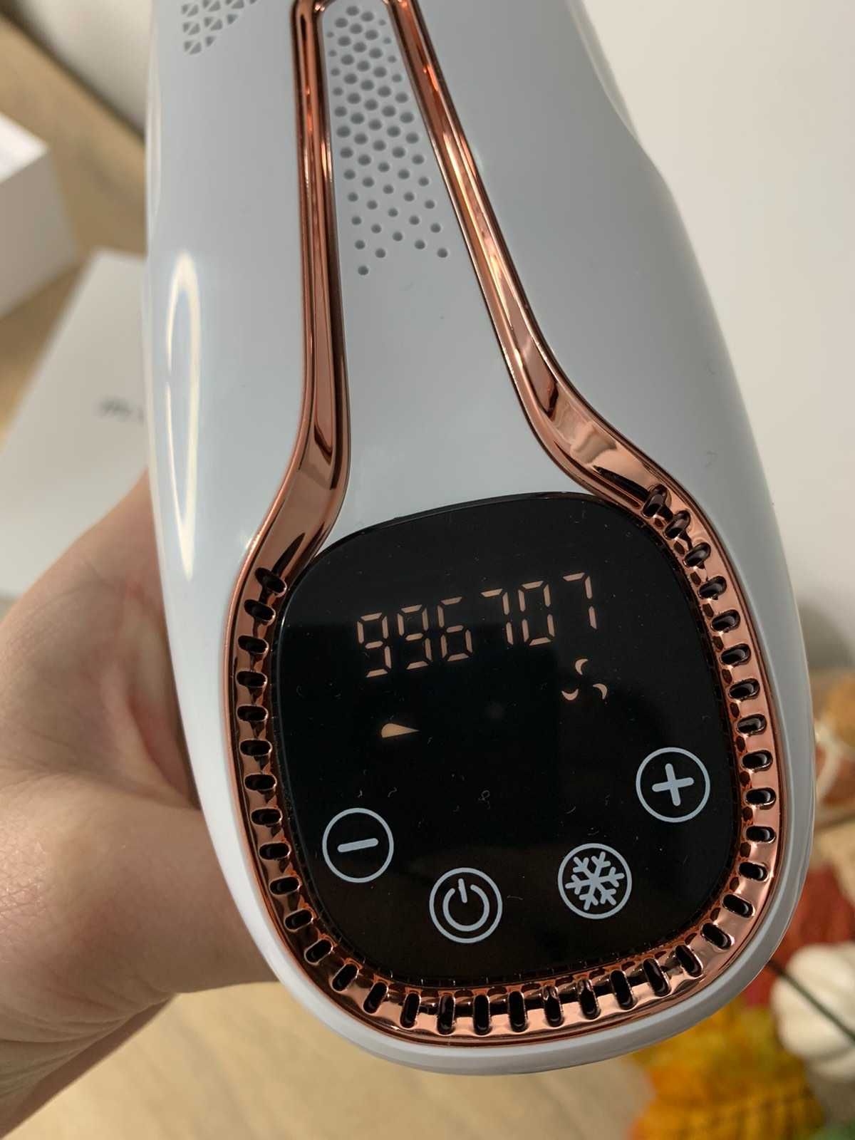 Depilator laserowy IPL – jak nowy