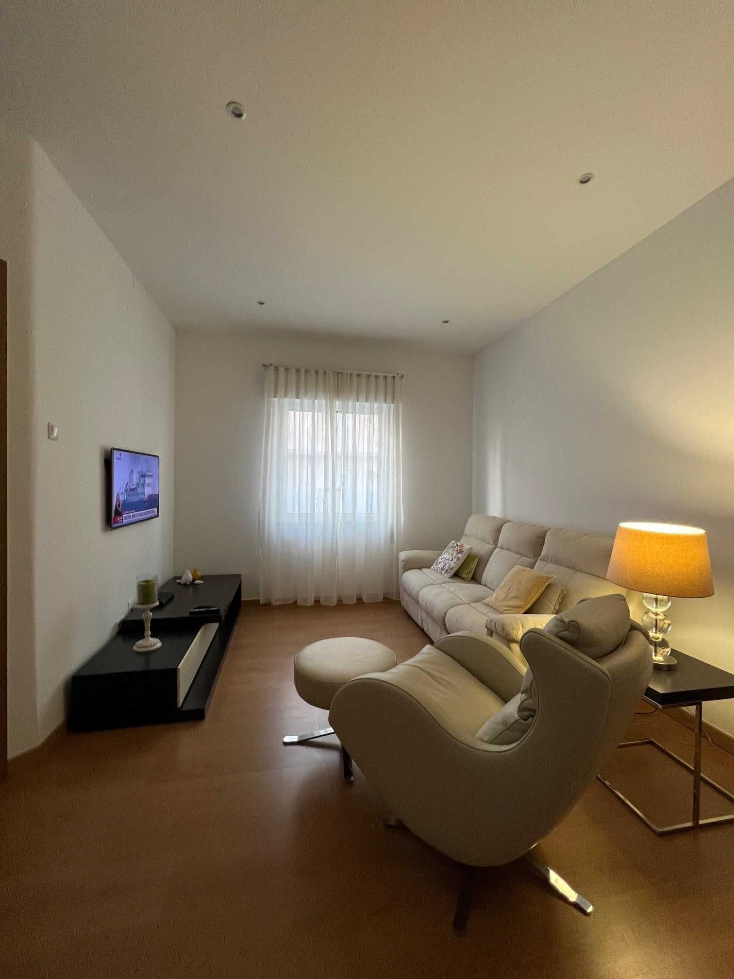 Apartamento T2 para férias, em Quarteira, perto da praia