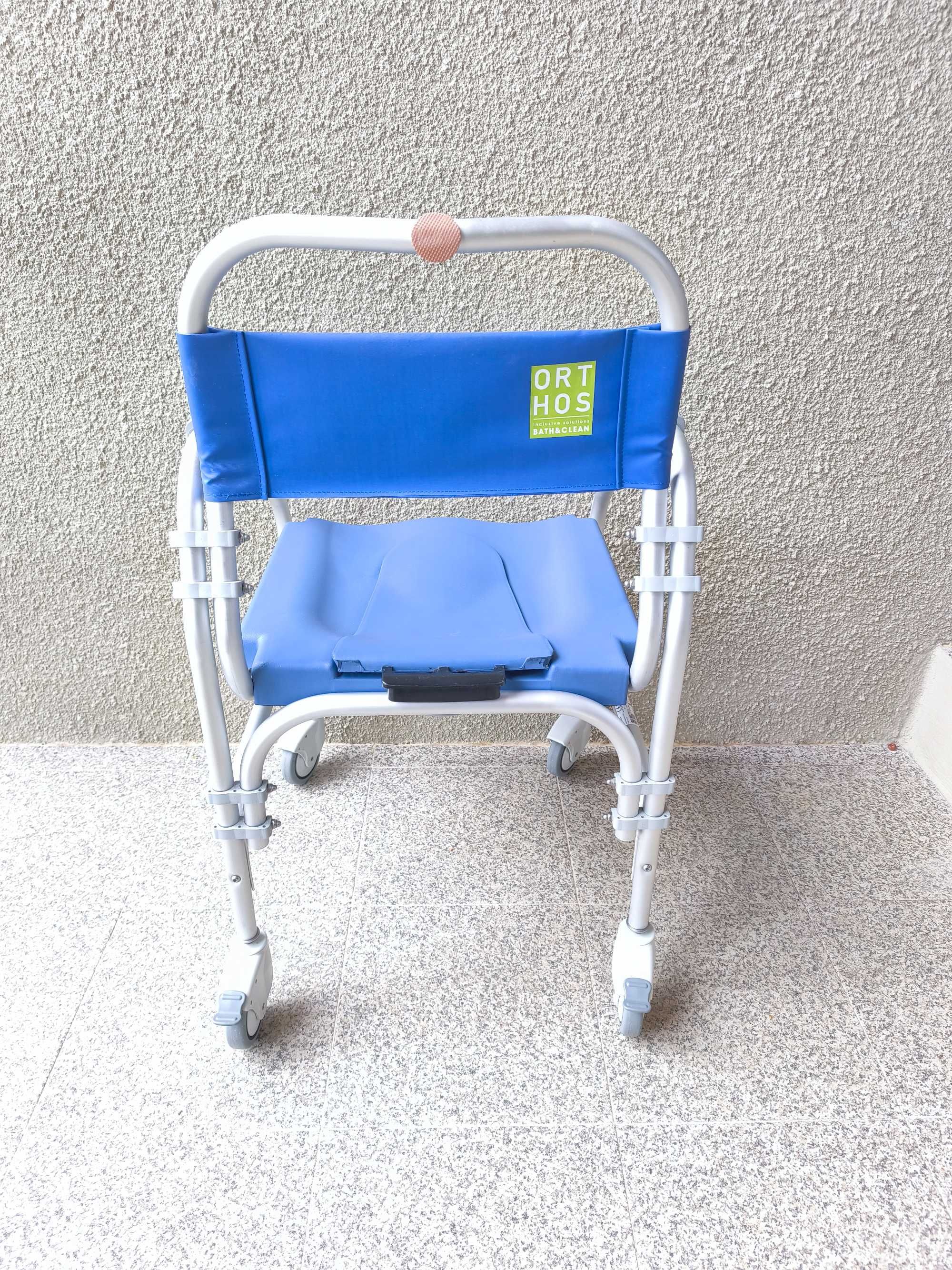Cadeira sanitária e de banho Pacific – Ref.ª 54CDXPC46RR