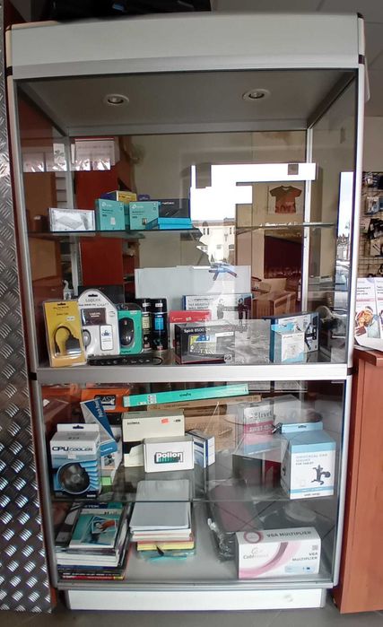 Gablota szklana/Witryna sklepowa profesionalna