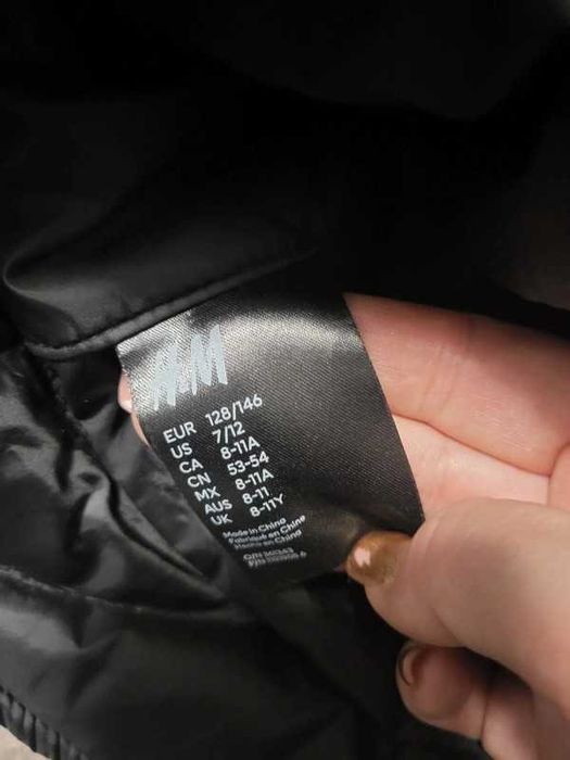 H&M 128 - 146 czarny kapelusik ocieplany watolina na zimę