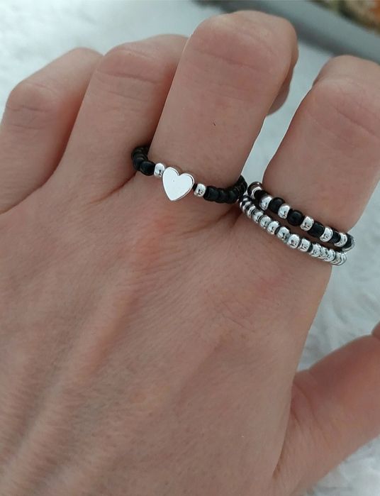 Zestaw pierścionków czarno srebrne hematyt serce