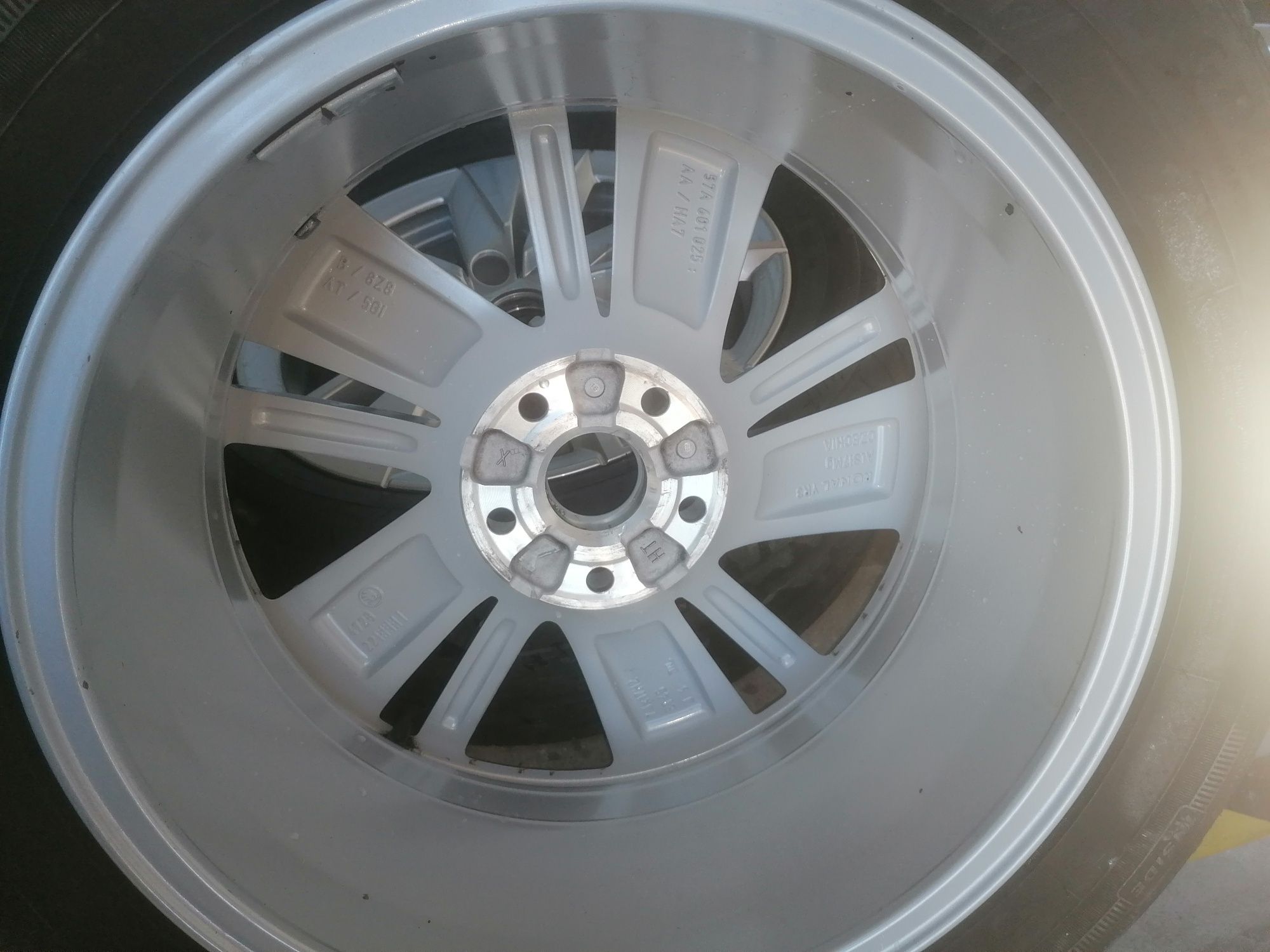 Oryginalne koła letnie 215/55R17-RONAL 7JX17H2 ET45 SKODA