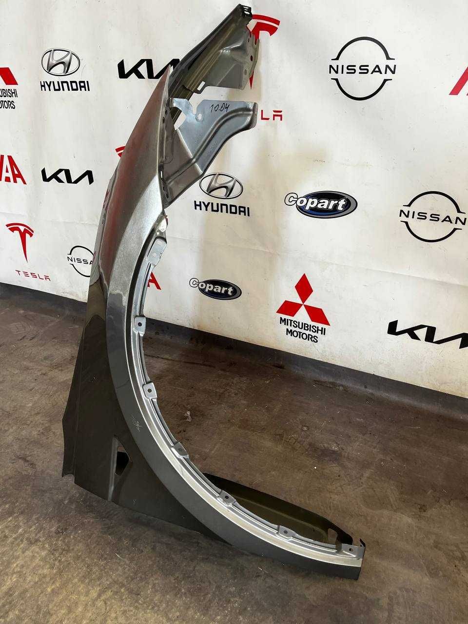 Крило переднє праве Tesla Model Y 1493472-00-С