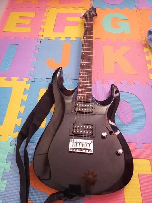 Gitara elektryczne Cort X3 BK + dodatki.