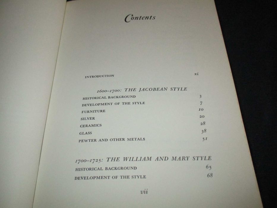 Livro The Antiques Guide to Decorative Arts in America 1600 a 1875