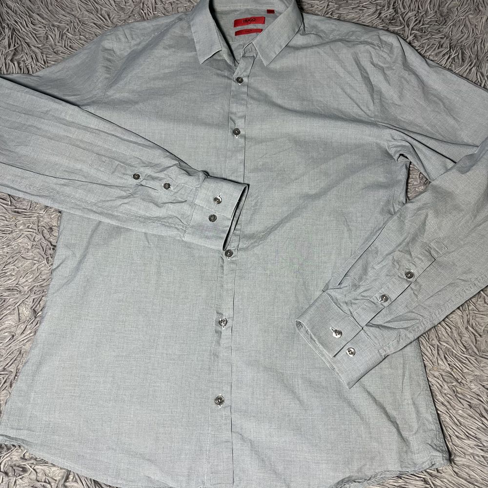 Рубашка hugo boss размер s - m