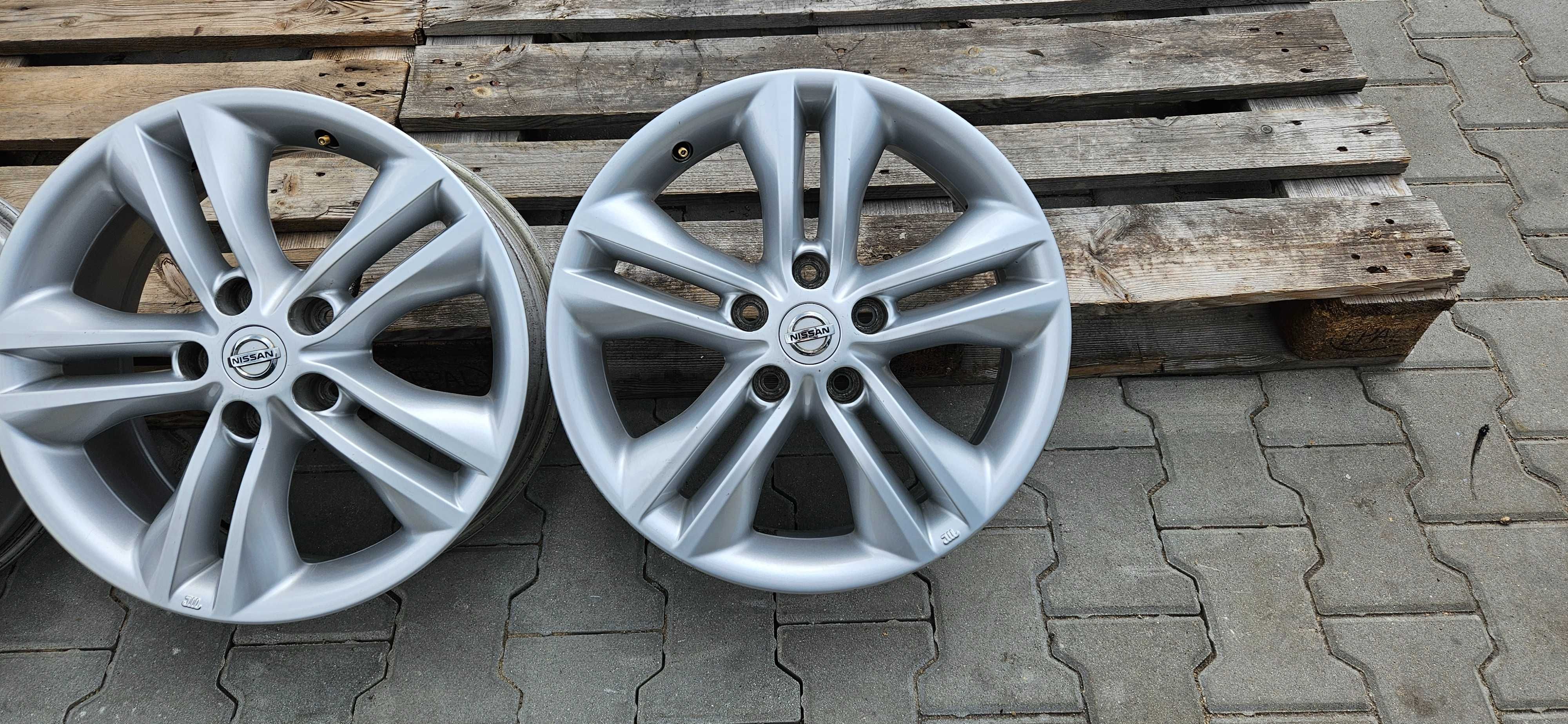 Felgi 17 cali Nissan 6.5jx17 5x114.3 et40 fi66.1