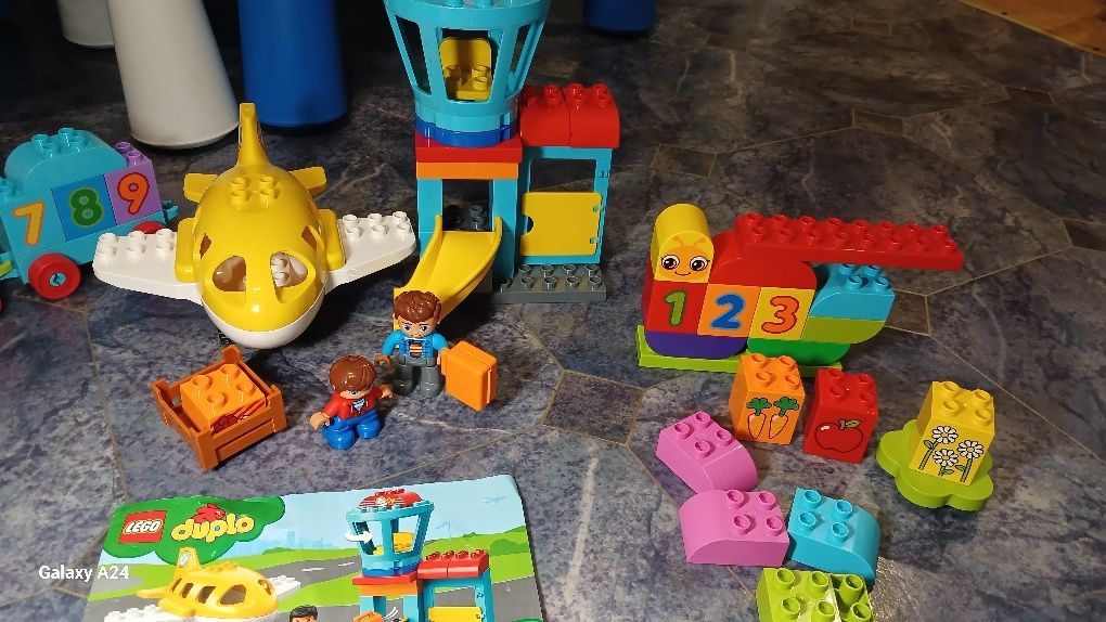 Набори lego duplo гусениця,потяг і аеропорт