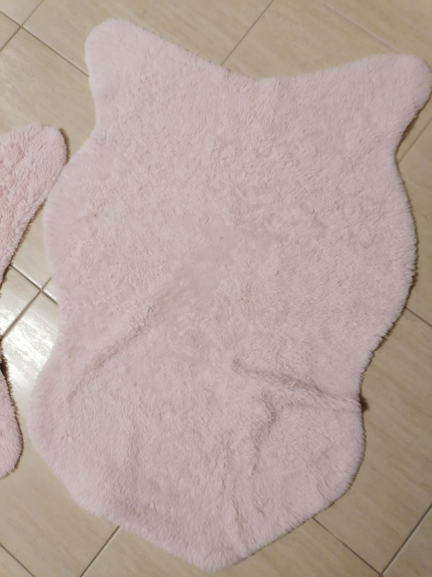 Tapetes quarto rosa