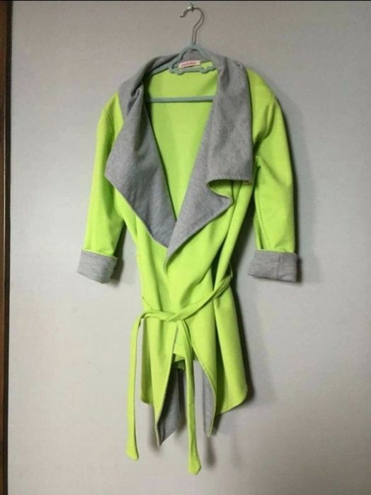 sweter płaszcz sweterek kardigan limonkowy zielony płaszczyk