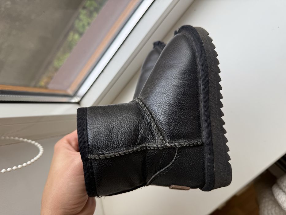 Уги дитячі шкіряні