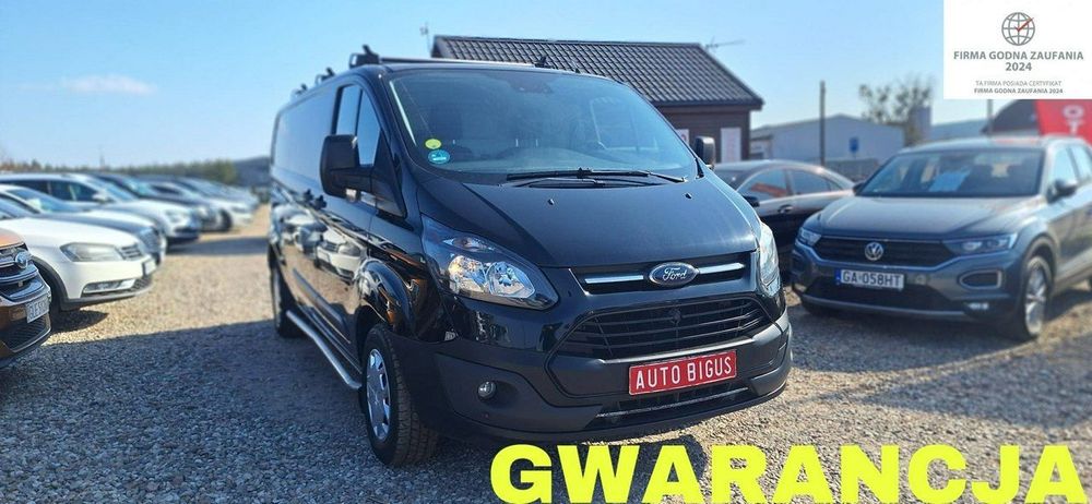 Ford Transit Custom  long skrzydełka czujniki parkowania przód i tył klima super stan