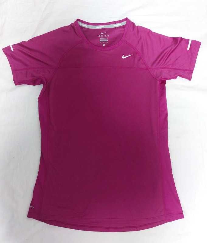 Спортивная женская футболка Nike размер М