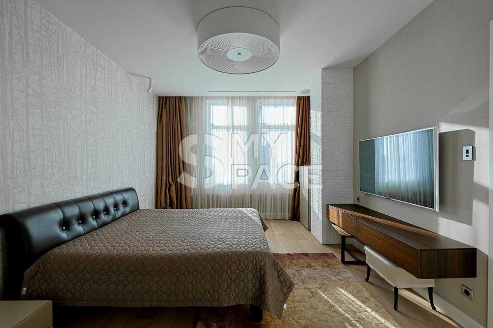 Ексклюзивна 3к. 208м2 Грушевського Липська Мазепи Центр Арсенальна