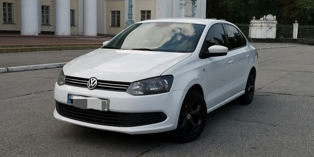 Продам автомобіль Volkswagen Polo 2012