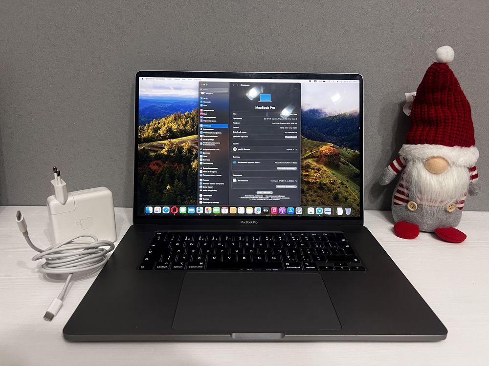 MacBook Pro 16-inch 2019 i9 16 GB RAM 1 TB SSD Radeon Pro 5500M