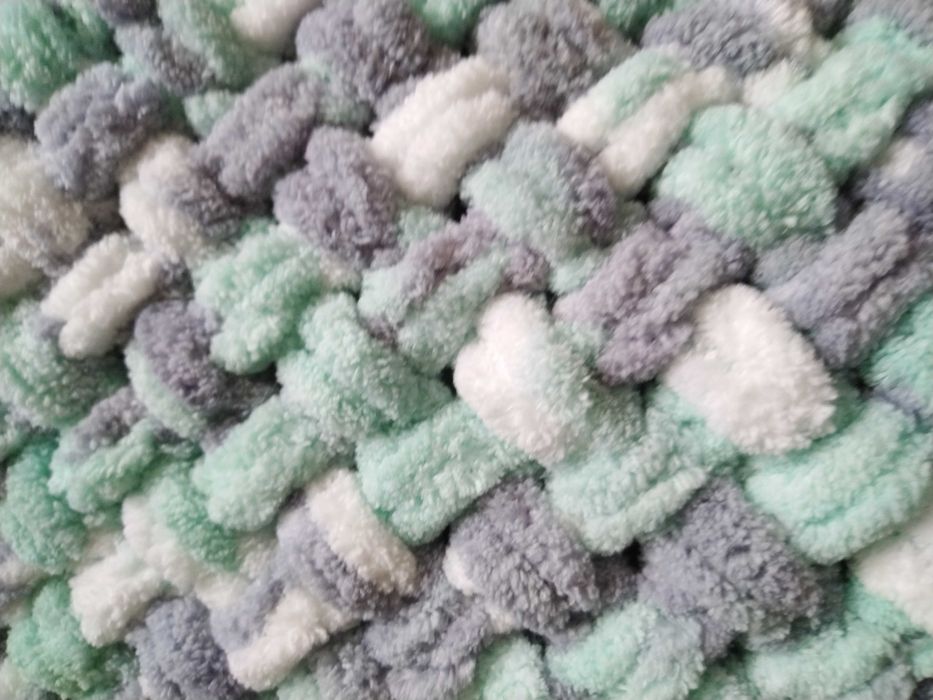 Продам 2 дитячіх пледа по 700грн. кожний