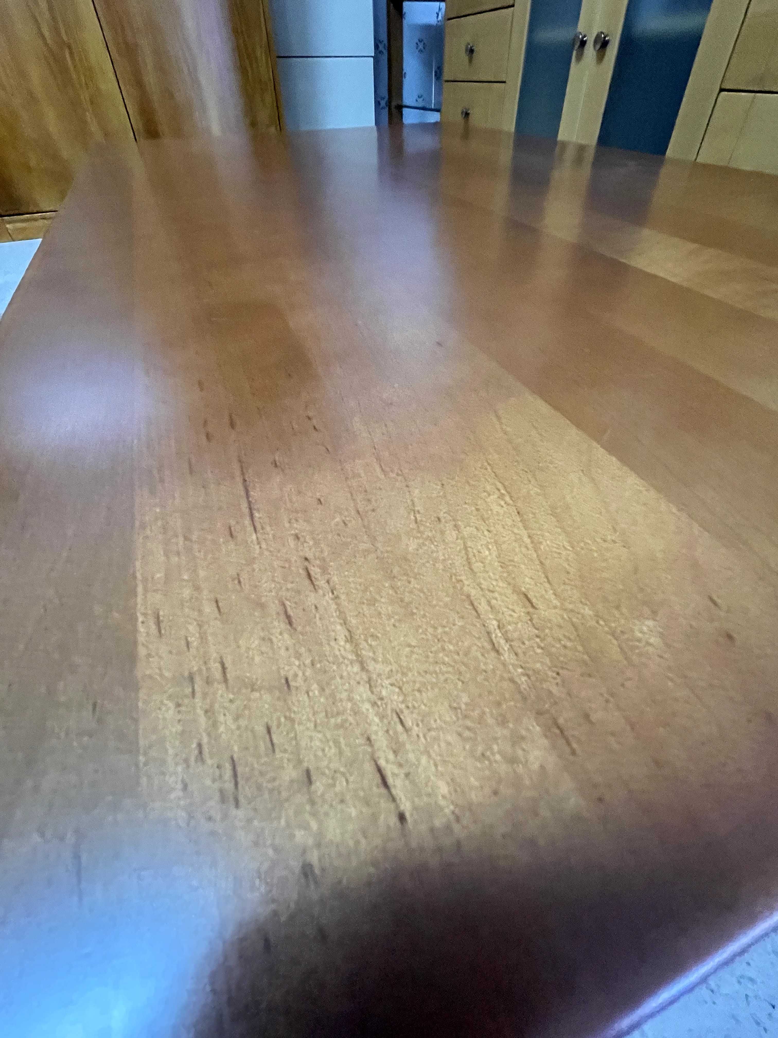 Mesa Centro Sala - Madeira Maciça - Nogueira & Cerejeira