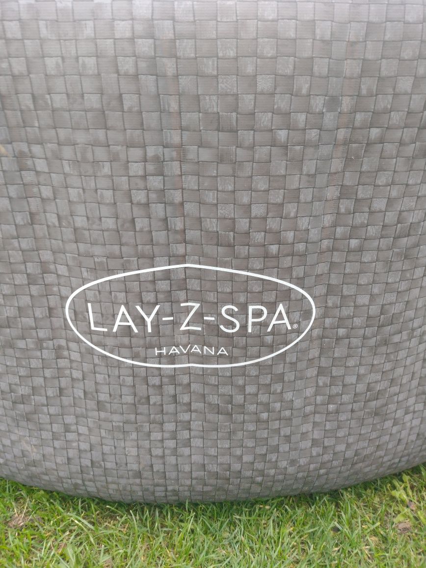 Jacuzzi layz z spa havana