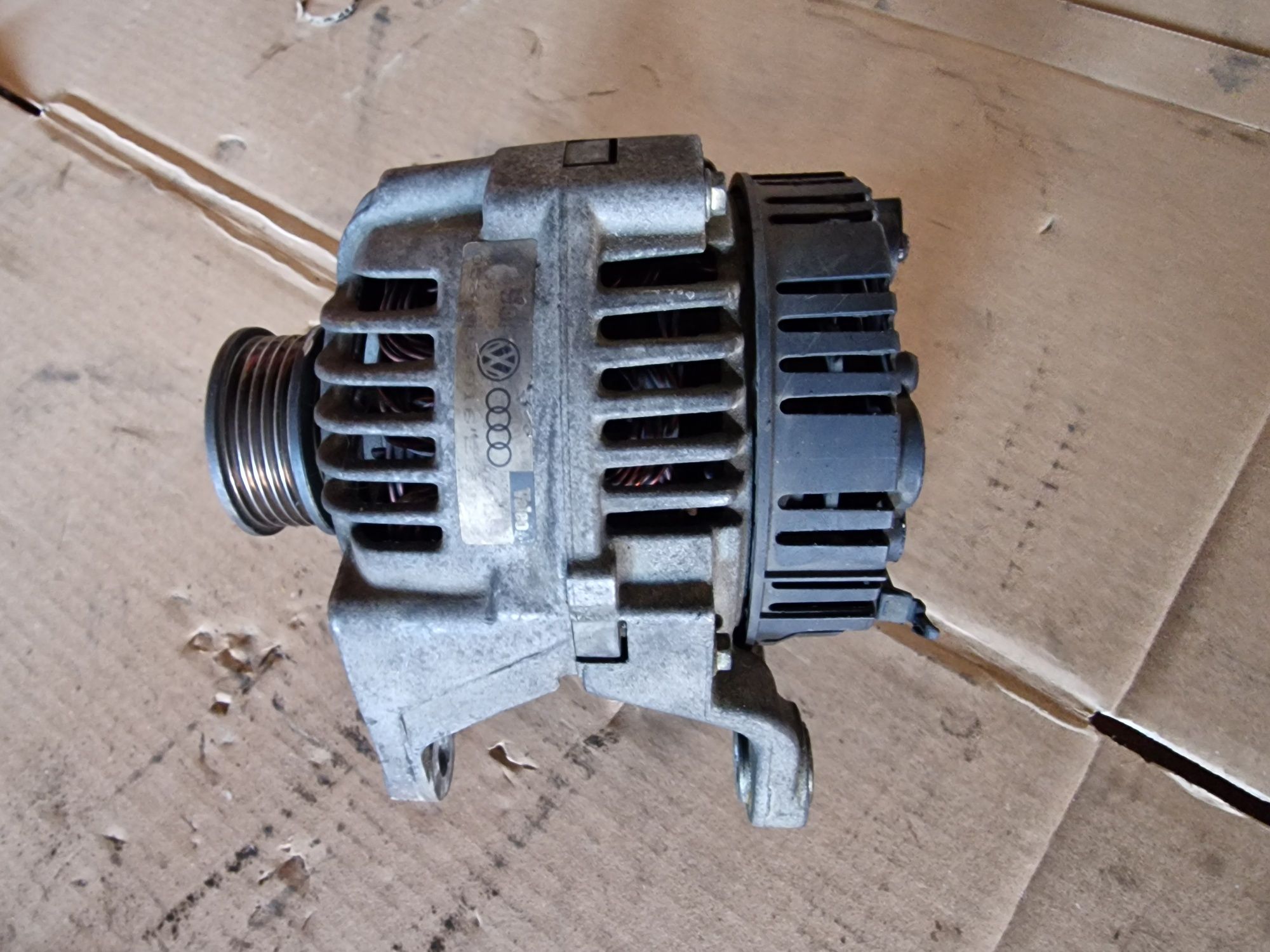 Alternator volkswagen Passat b5 audi a4 b5