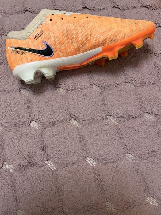 Модель: Nike Zoom Mercurial Vapor 15 Elite FG