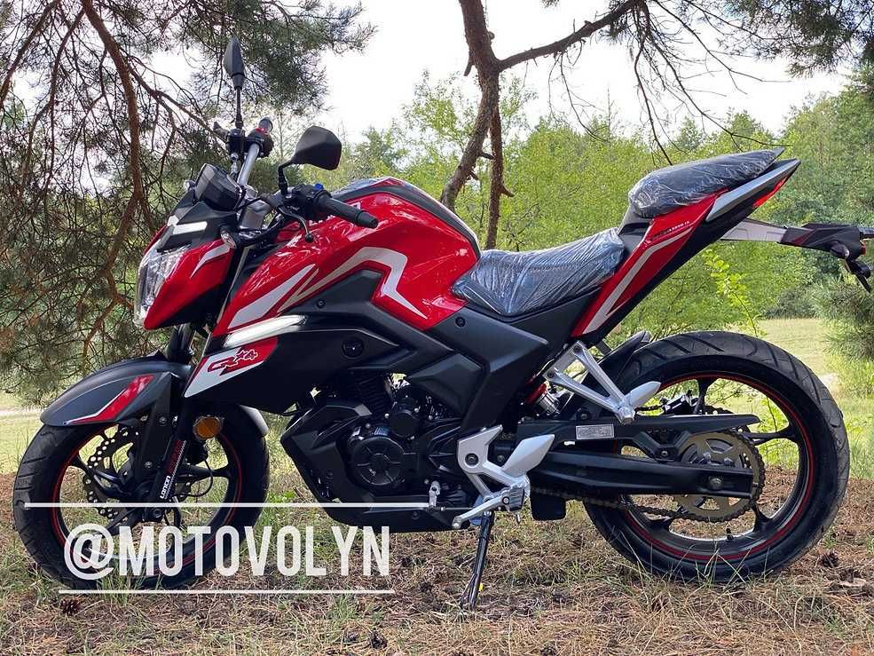 Мотоцикл Loncin 250CR4