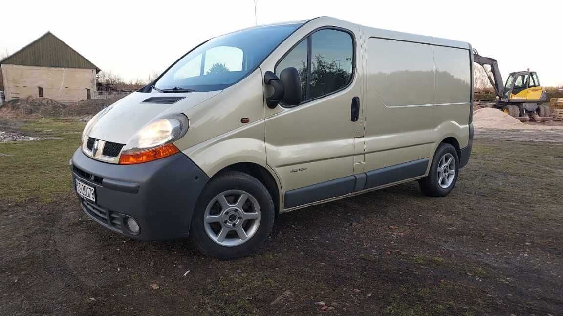 Sprzedam Renault Trafic  blaszak