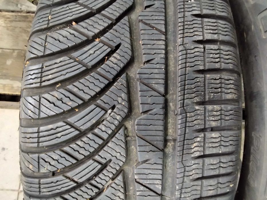 Opony 245/45x18 Michelin -RFT