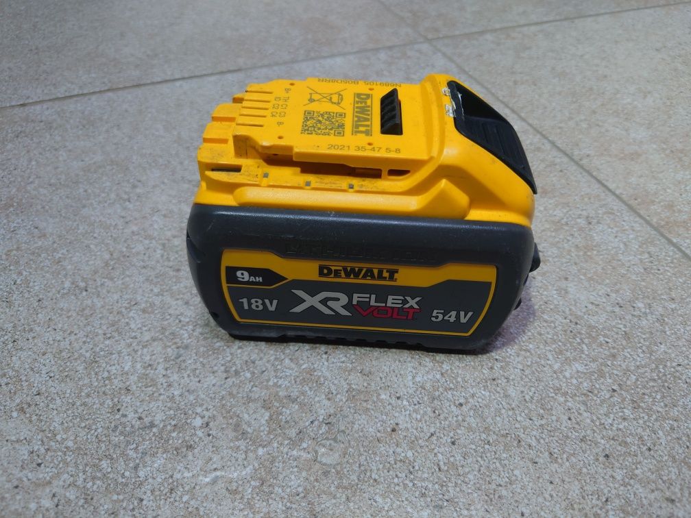 Аккумулятор DeWalt 18-54v 9ah.