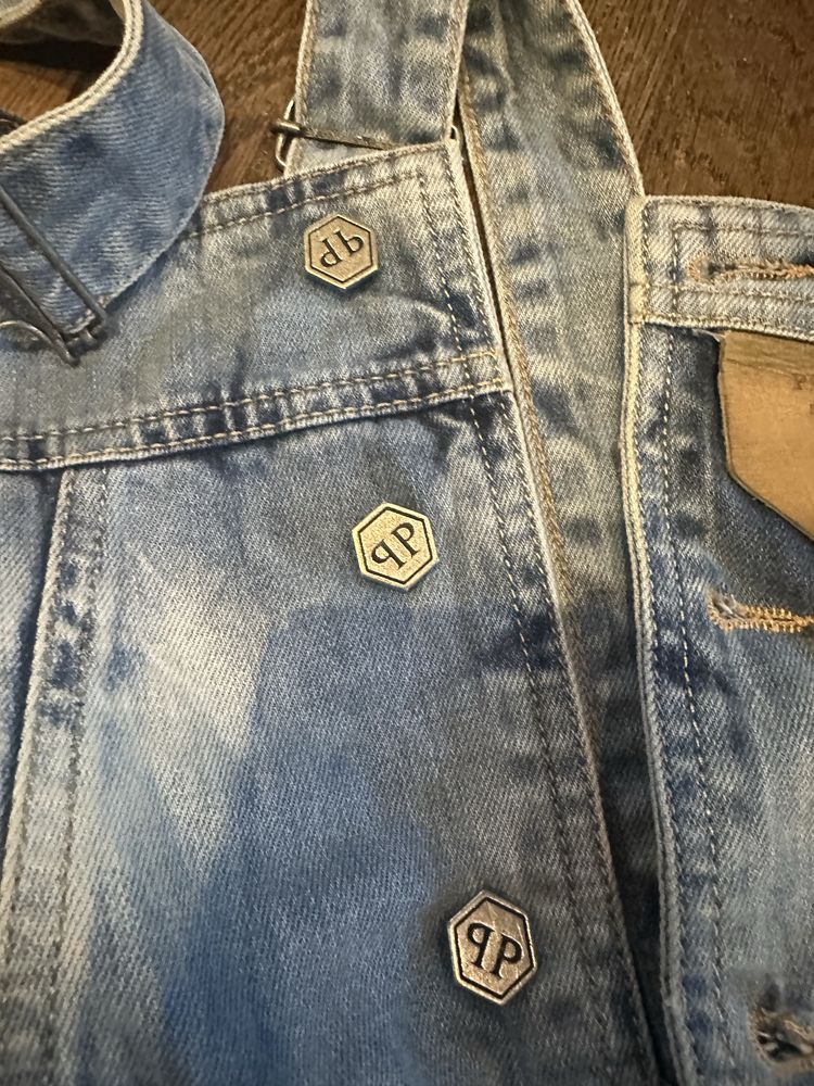Jeansowe ogrodniczki damskie w stylu vintage Philipp Plein