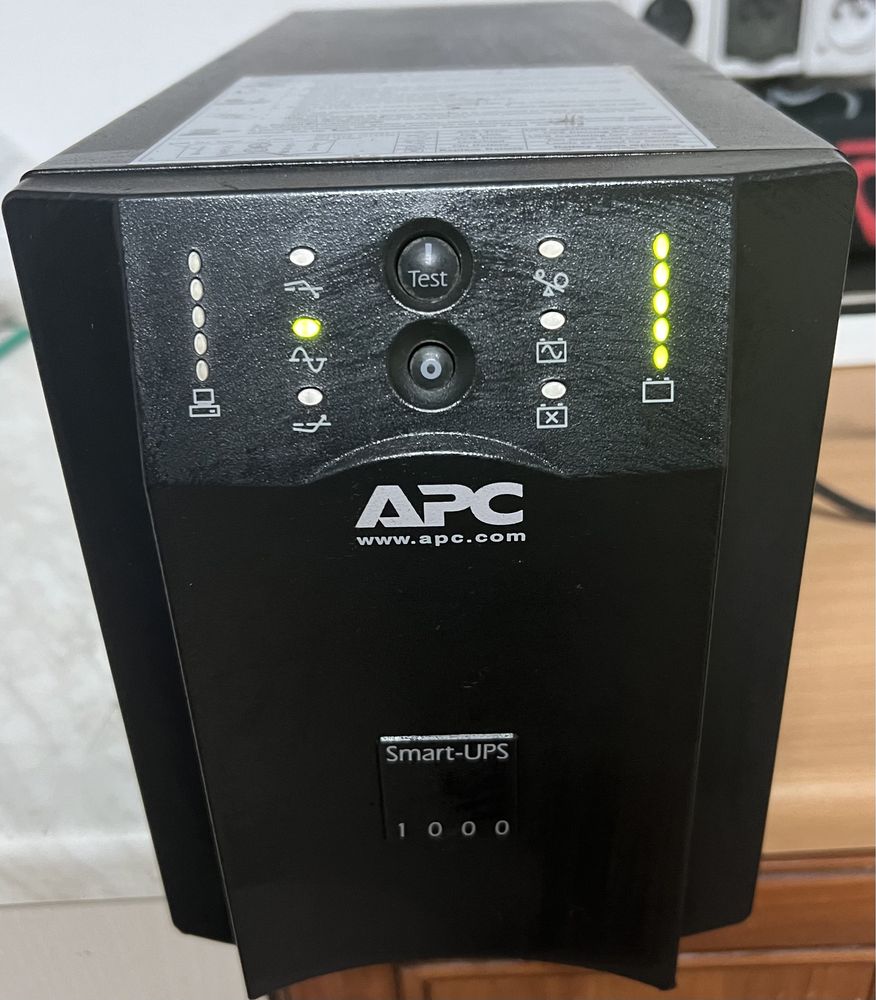 Ups APC Smart 1000