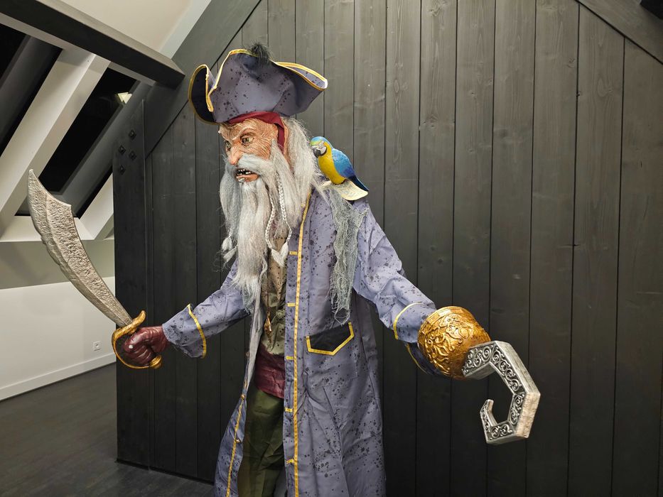 Animowany Kapitan Cuts - Halloween USA 215cm XXL Ruchomy LED
