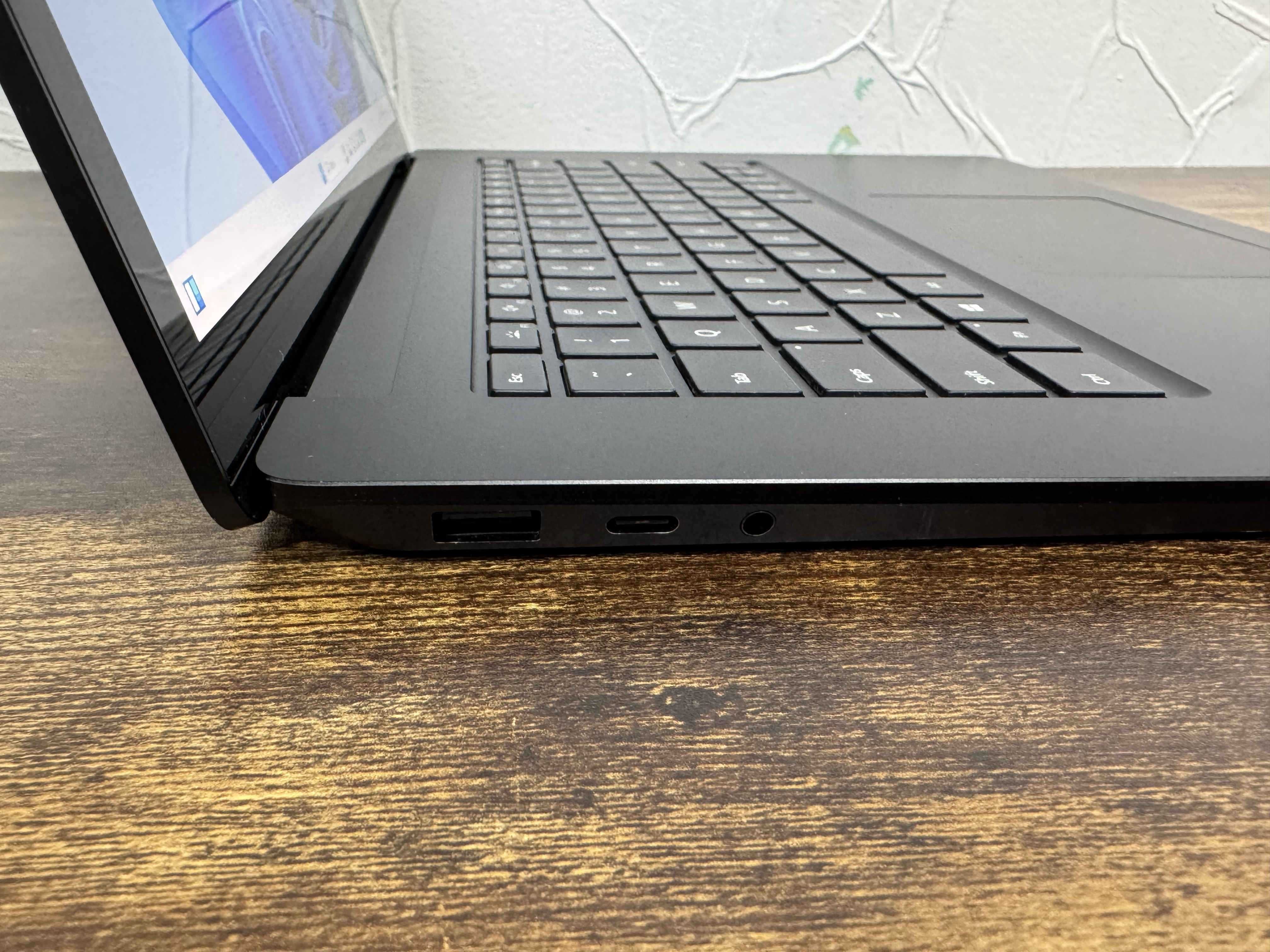 Surface Laptop 4 15" – i7-1185G7, 32GB RAM, 1TB SSD