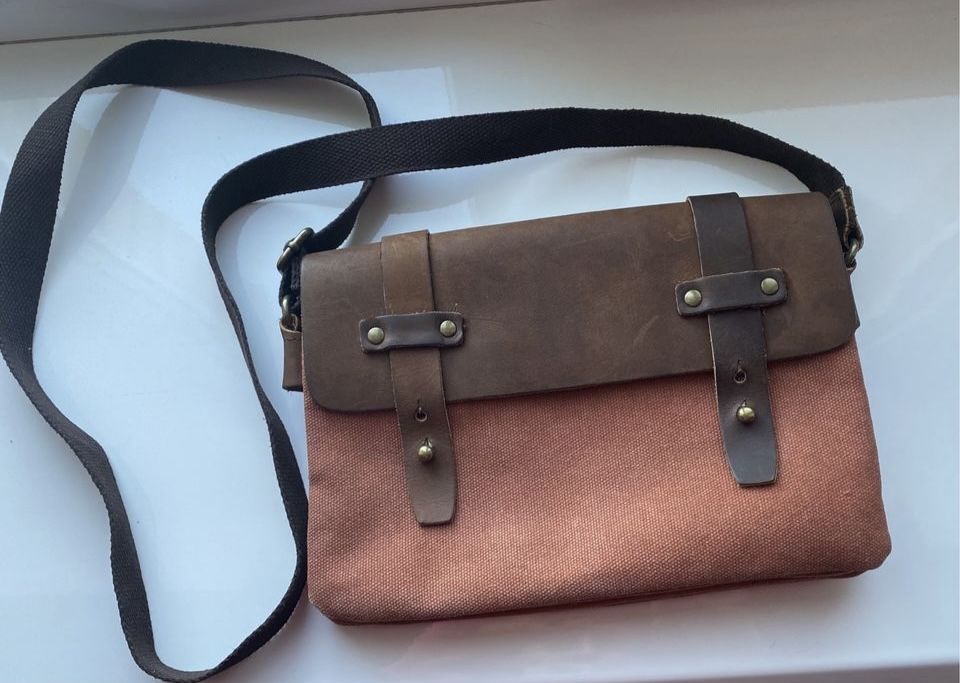 Сумка через плече