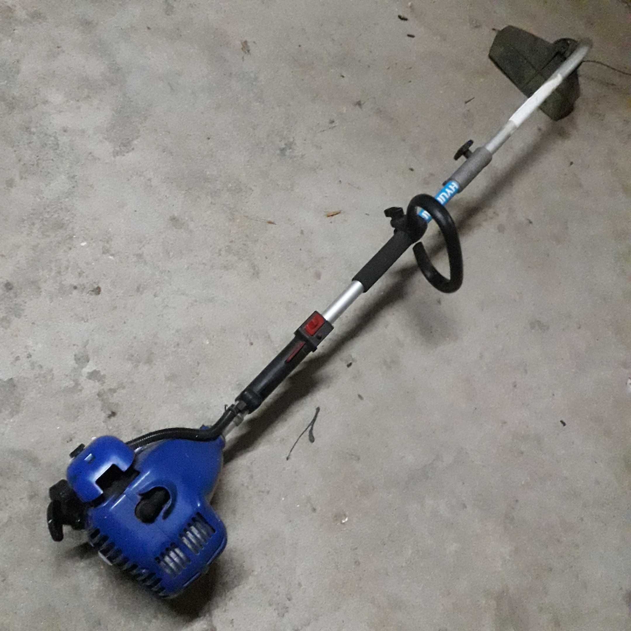 Aparador de relva Hyundai