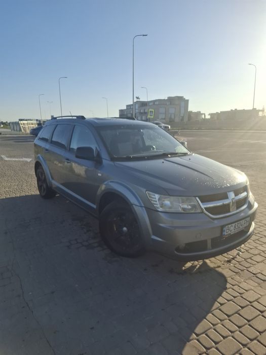 Продам або обміняю Dodge Jorney