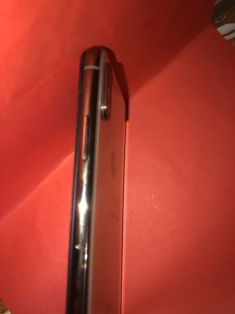 Продаю Iphon xs б/у