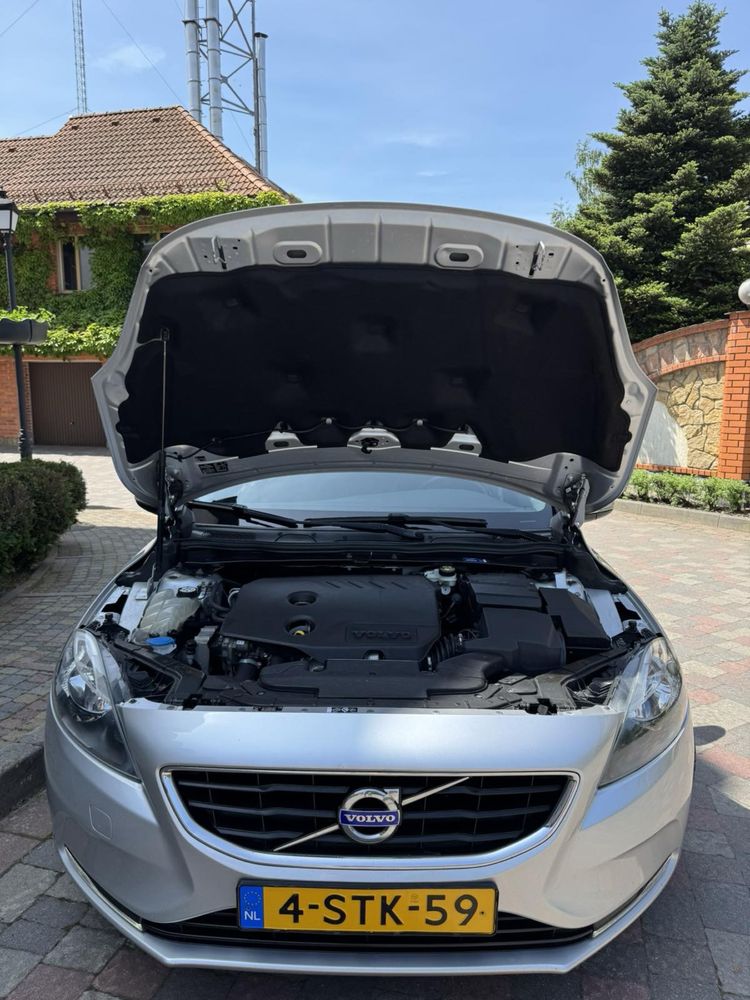 Volvo V40 1.6 diesel 2014