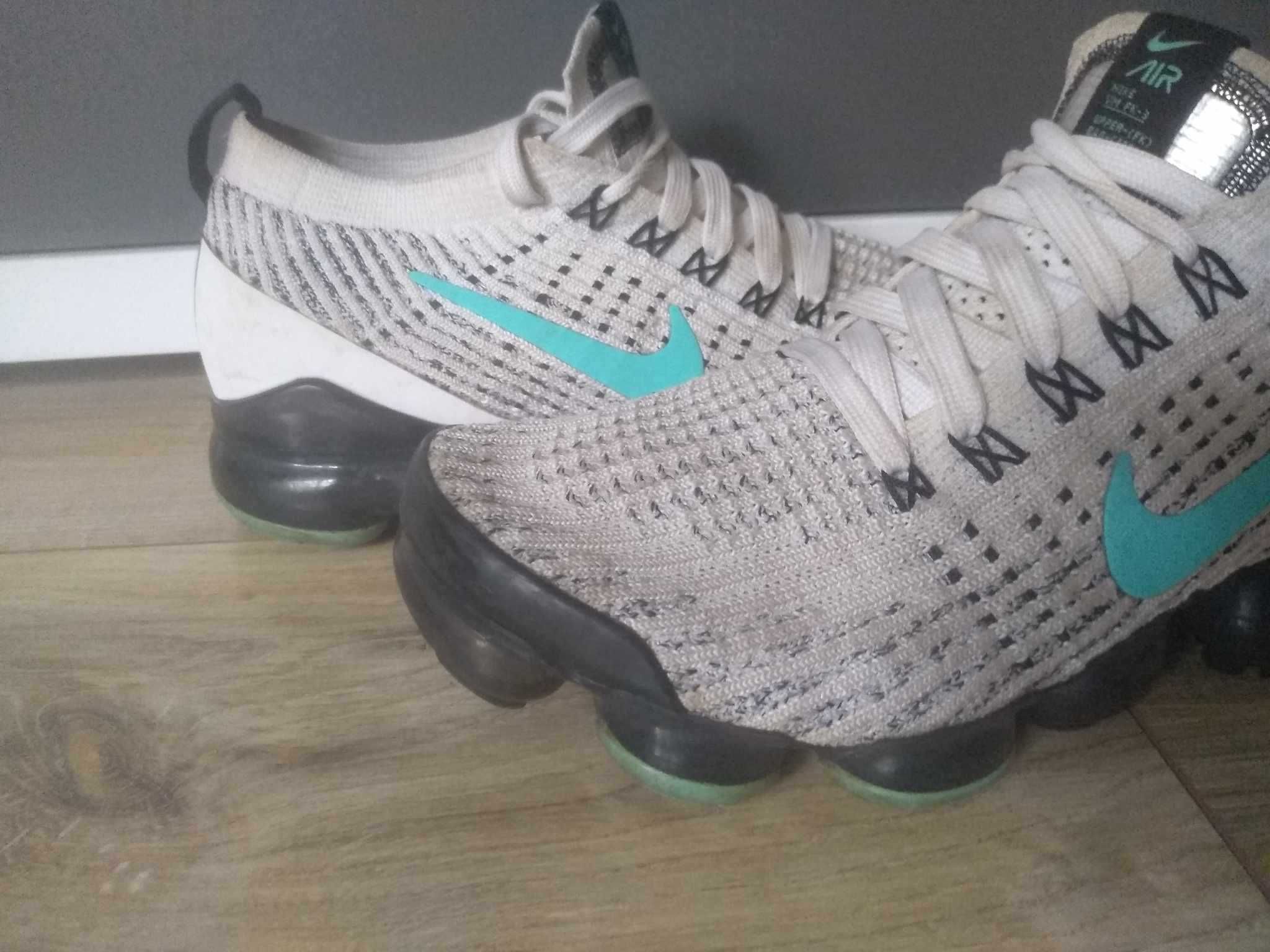 Nike Air VaporMax Flyknit 3 size 38