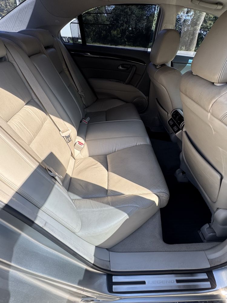 Продам Honda Legend