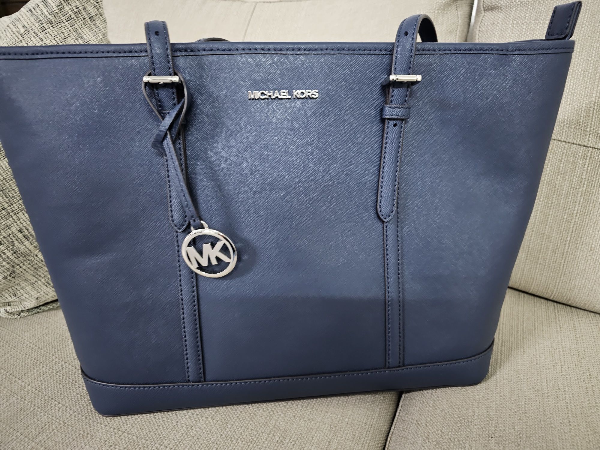 Mala Michael Kors